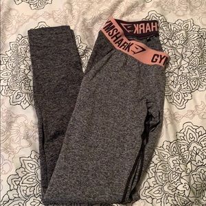 Gymshark Flex Leggings - Gray/ Pink